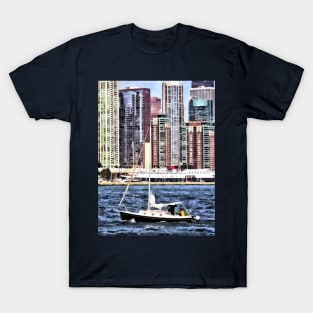 Chicago IL - Sailing on Lake Michigan T-Shirt